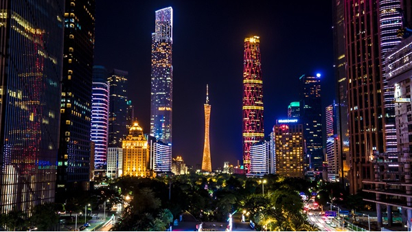 引領(lǐng)時(shí)代的戶外亮化工程怎樣做？