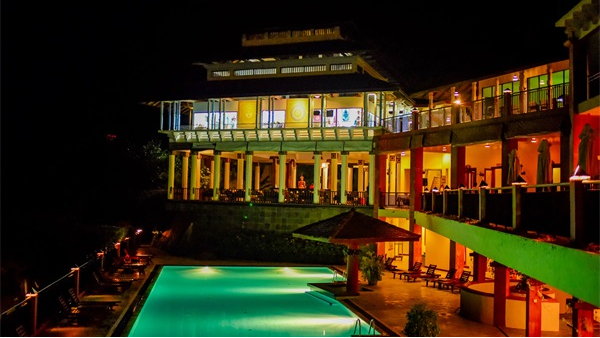 景區(qū)燈光亮化如何做才能擺脫傳統(tǒng)的留客方式？