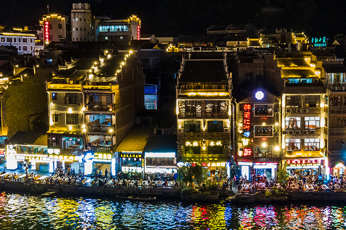 哪家亮化工程公司好？亮化公司推薦！